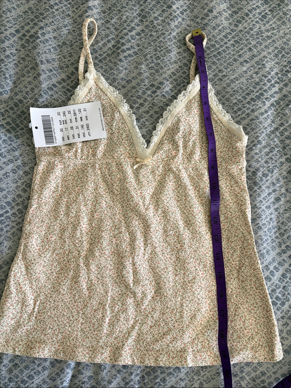 Brandy Melville NWT Cream and Pink Floral Lace-Trim Camisole - Picture 2 of 5